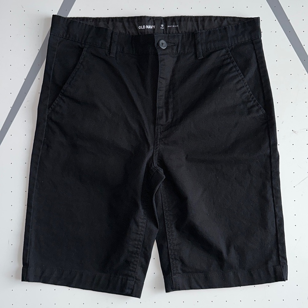 Old Navy Boys Built-In Flex Twill Shorts